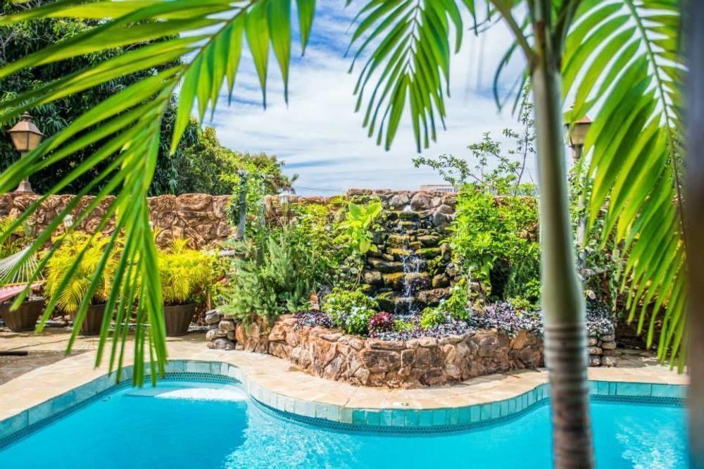 House Of Fountains Bed and Breakfast Lahaina Εξωτερικό φωτογραφία